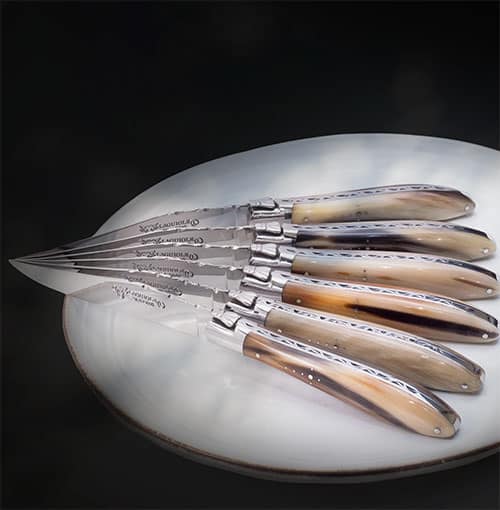 couteaux-crocus-laguiole